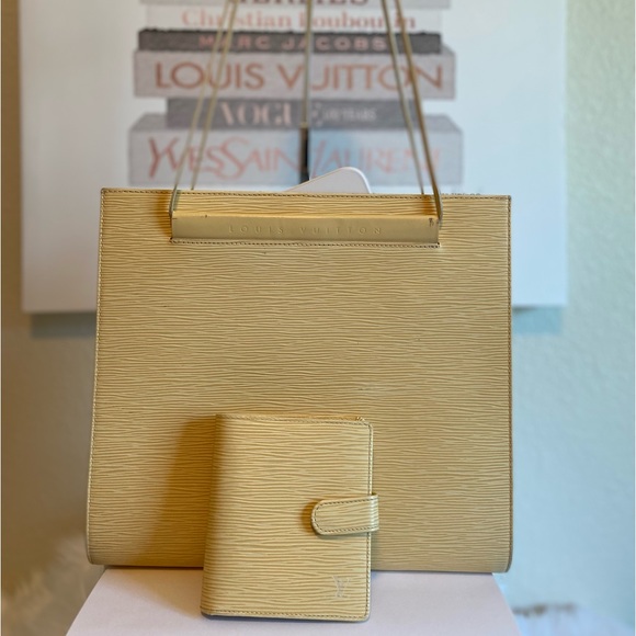 Louis Vuitton Vintage St. Tropez GUC Vanilla EPI Leather Shoulder Bag ONLY - Picture 16 of 16